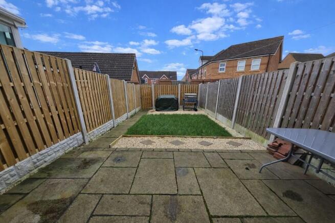3 bed Town House for sale Image 5