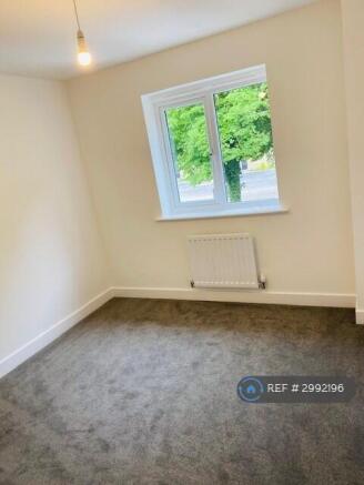 3 bed Semi-Detached to rent Image 12