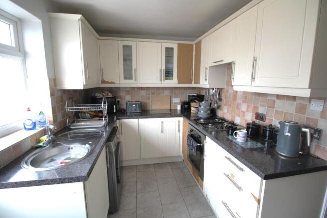 2 bed Bungalow for sale Image 8