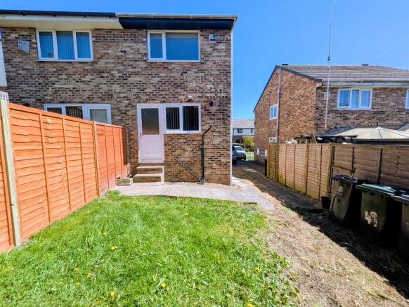 2 bed Semi-Detached for sale Image 4