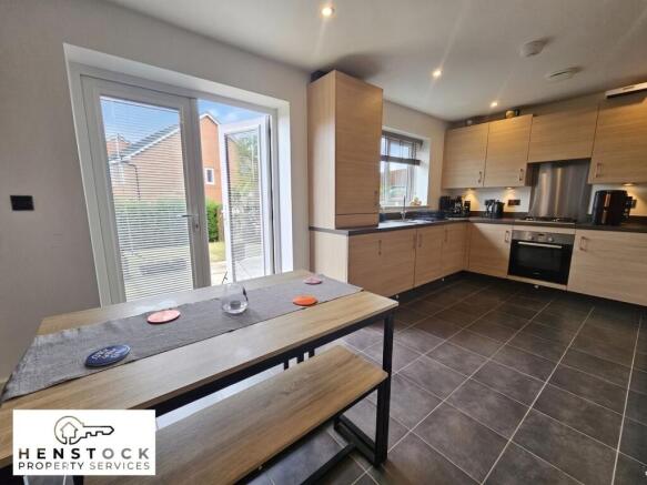 Brandlehow Drive, Middleton, Manchester, M24 photo 5