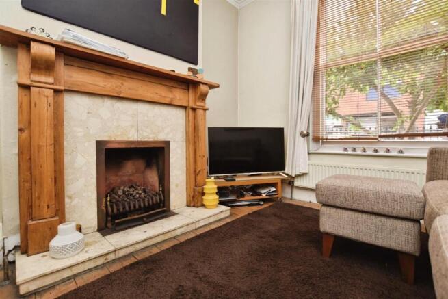 2 bed Terraced for sale Image 7