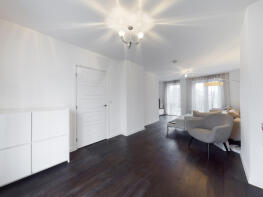 6, Corner Mead, Colindale, London NW9 4AS