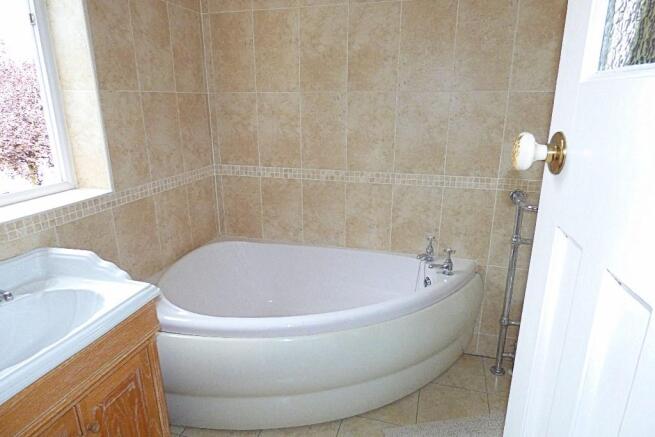 bathromo