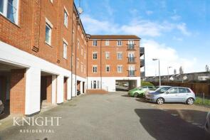 33, Bradford Drive, Colchester CO4 5ZB