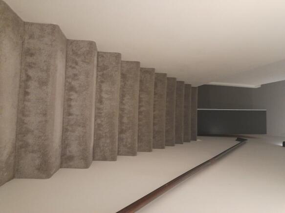 1 bed Duplex to rent Image 10
