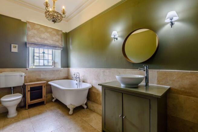 En-suite Bathroom