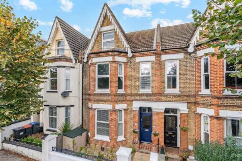 Brunswick Square, Herne Bay