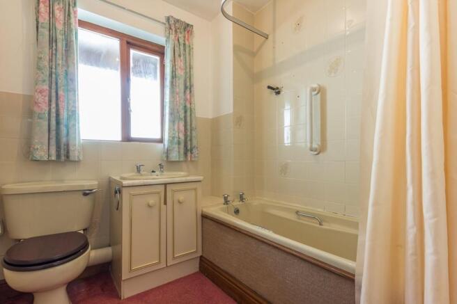 Photo 11