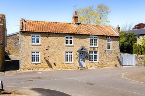 Castle Road, Lavendon, MK46