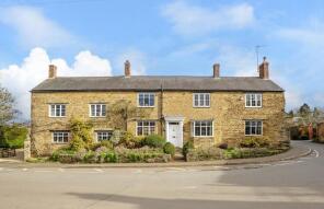 2 The Corner House, Banbury Lane, Banbury OX17 3RU