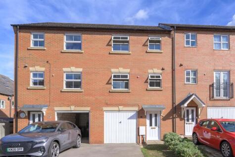 Bellway Close, Kettering
