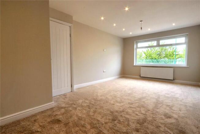 2 bed Bungalow for sale Image 10