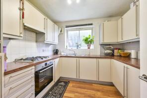 Flat 11, 5, Nelson Grove Road, South Wimbledon, London SW19 2LJ
