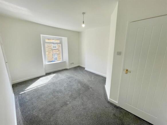 2 bed House for sale Image 8