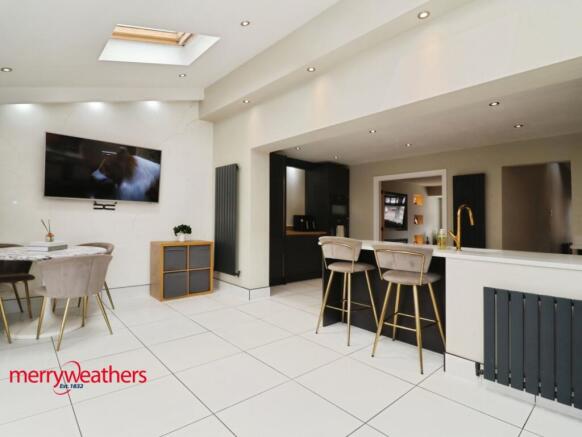 3 bed Detached for sale Image 3