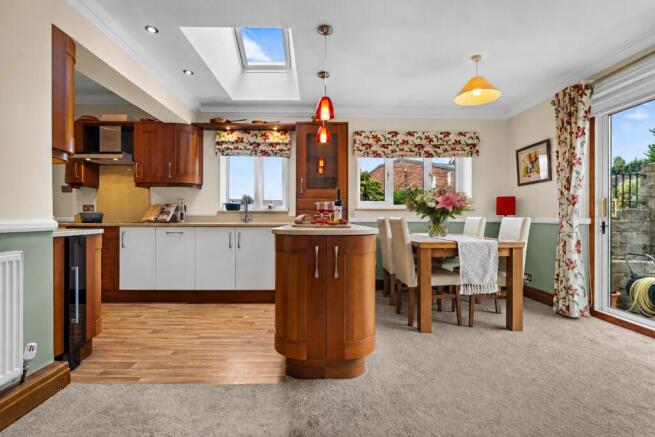 Westgate, Monk Bretton, Barnsley photo 4