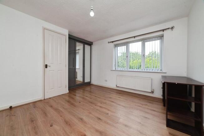 3 bed Detached for sale Image 12