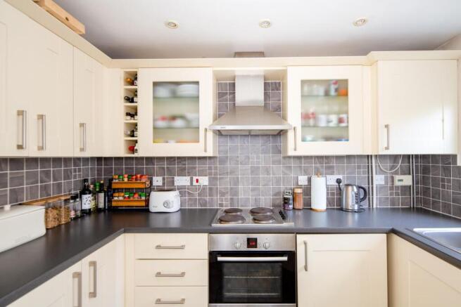 11-kitchen_1.jpg