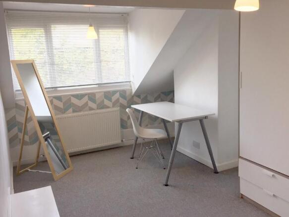 3 bed Terraced to rent Image 7