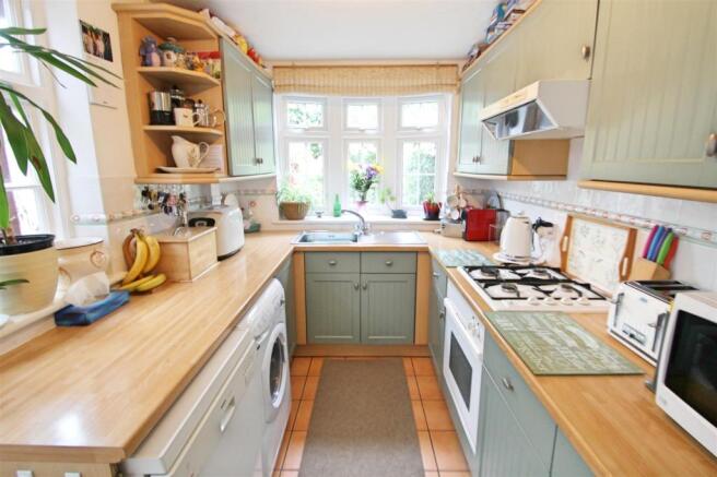 Kitchen: