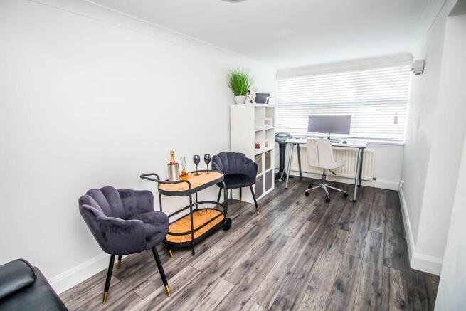 Snug/Office