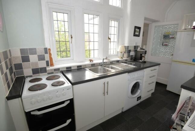 1 blewitt kitchen 2