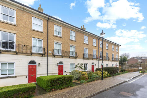 King George Gardens, Chichester, PO19