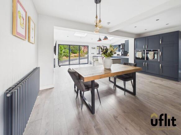 3 bed Semi-Detached for sale Image 8