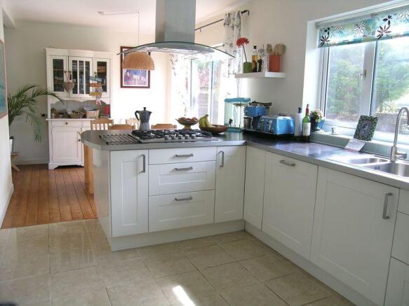 Kitchen/Dining...