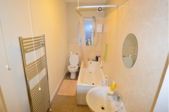 4 bed Terraced to rent Image 6