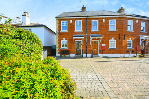 Highlands Mews, Highlands Road, Leatherhead, Surrey, KT22