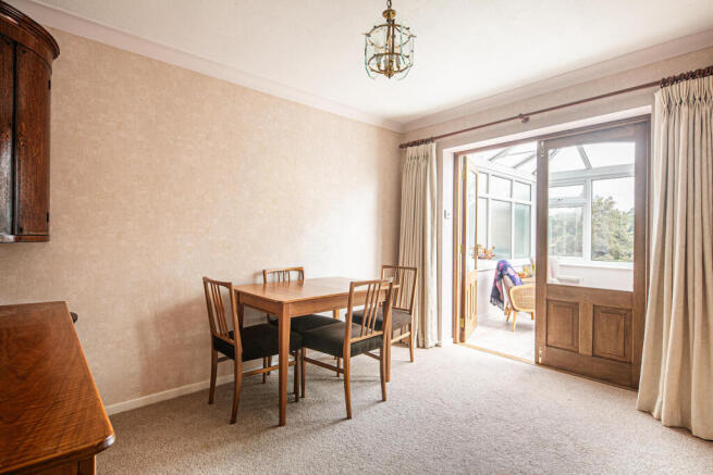 4 bed Semi-Detached for sale Image 6