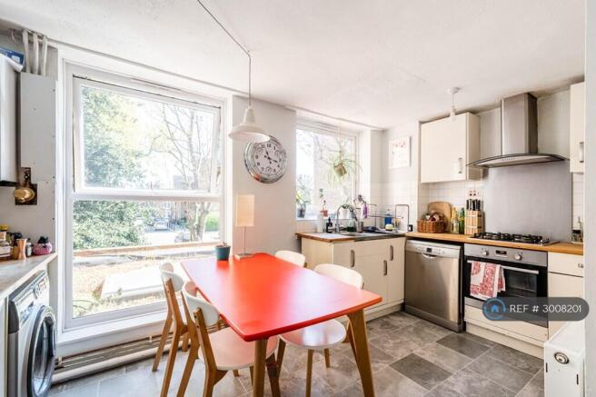 Eat-In Kitchen