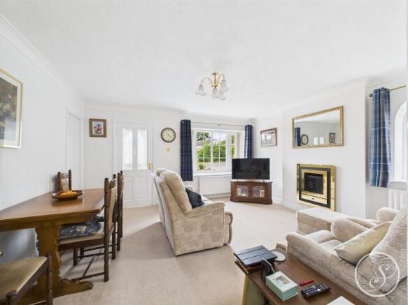 2 bed Detached Bungalow for sale Image 6