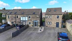 3, Mickle Moss Farm Barn, Old Guy Road, Queensbury, Bradford BD13 1JB