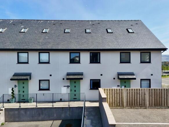 3-bed terraced on 3 Crud Y Mor, Barmouth, LL42 1BF, £340,000