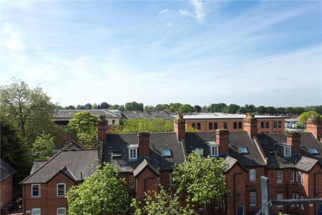 5 bed Terraced for sale Image 10