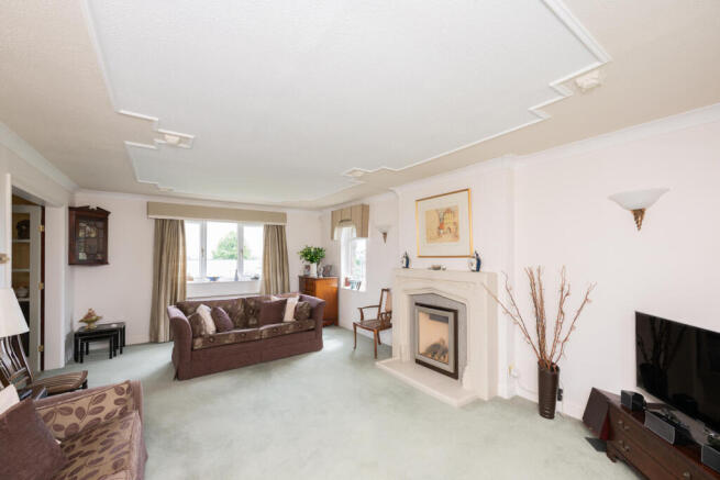 4 bed Detached for sale Image 11