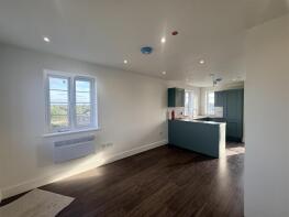 10, Perry Mansions, Catford Hill, London SE6 4PP