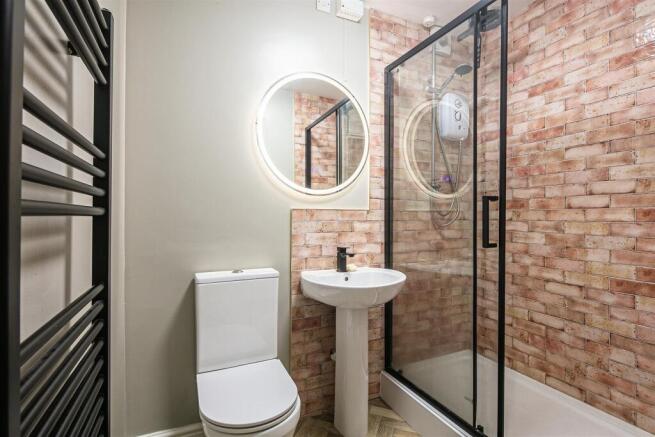 1 bed Apartment to rent Image 5