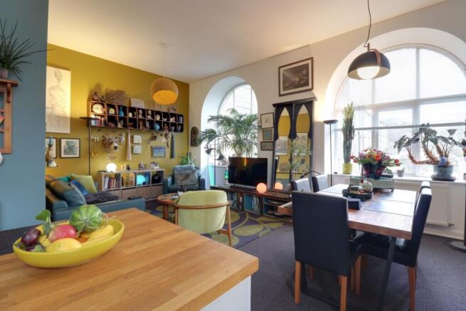 Lounge 1b