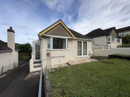 9, Tan Yr Allt Avenue, Mochdre, Colwyn Bay LL28 5AP