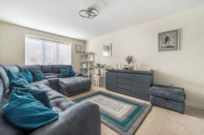 1365245-18-68e6be...