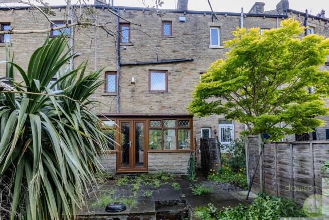 2 bed Terraced to rent Image 10