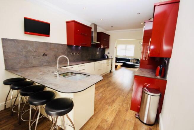 Dining / Kitchen Area