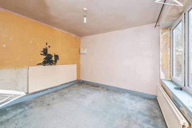 3 bed Semi-Detached for sale Image 7