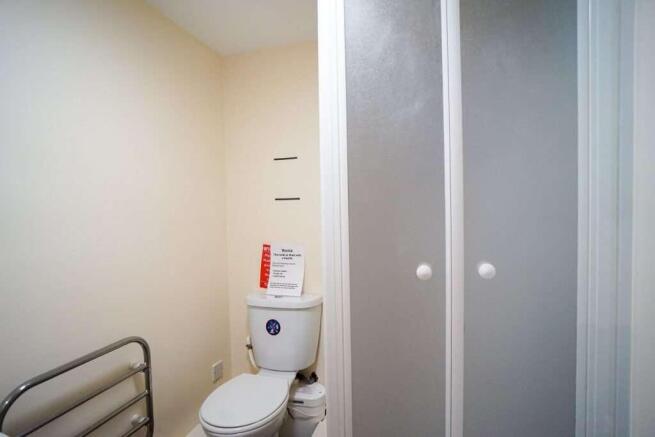 Studio to rent Image 5