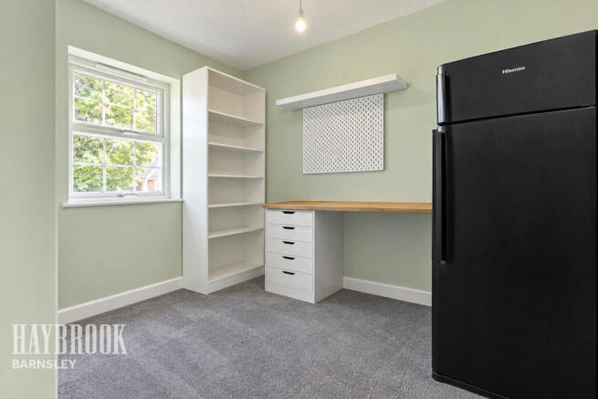 4 bed Town House for sale Image 9