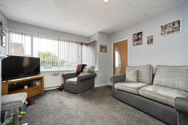3 bed Semi-Detached for sale Image 7